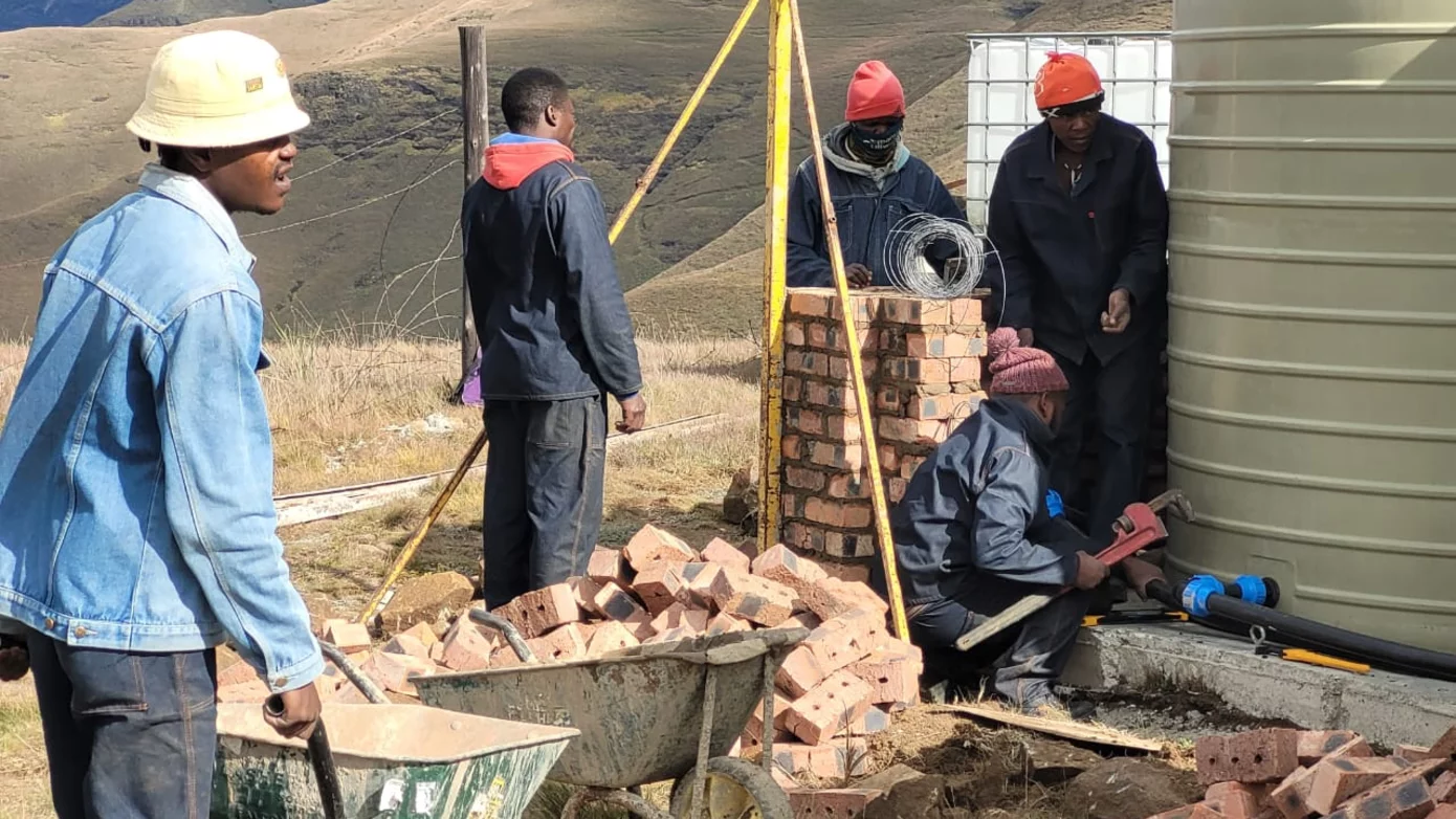 Installation of water tanks